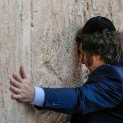 President Javier Milei visits the Wailing Wall doing his visit to Israel.
