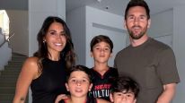  Así fue la salida de Antonela Roccuzzo y Lionel Messi junto a sus hijos a un partido de la NBA
