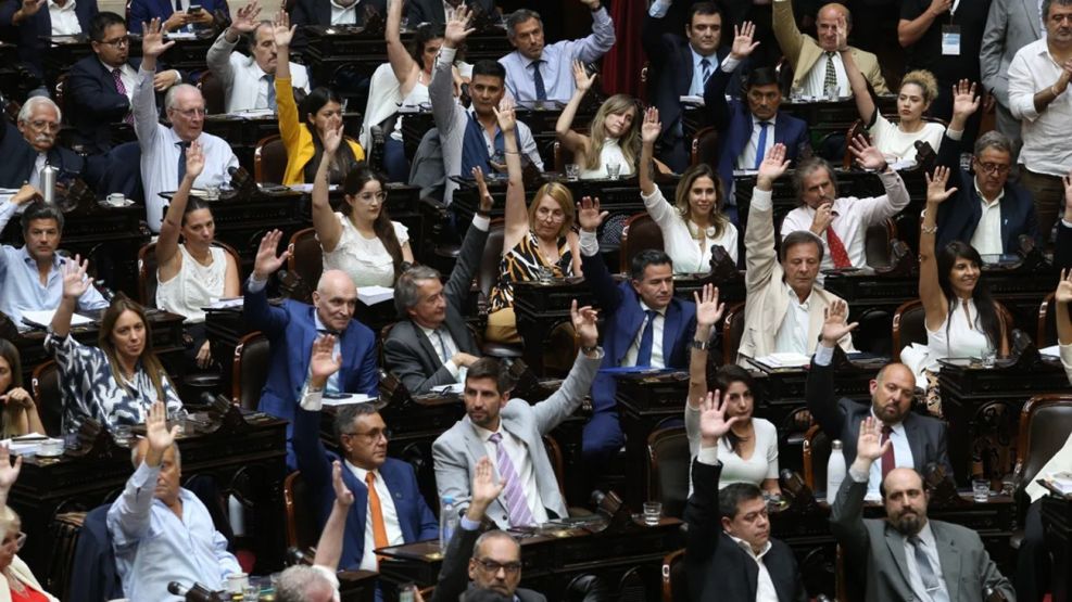 Se aprobó la Ley de Bases en la Cámara de Diputados 20240430