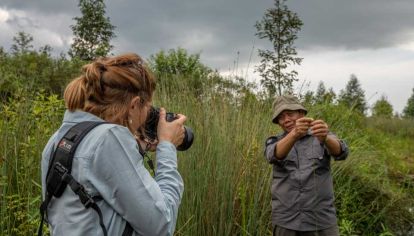 Nacida en Tierra del Fuego, la fotógrafa y xxploradora de National Geographic, Luján Agusti, habla sobre “Agua Negra”, su proyecto transmedia sobre el ecosistema de las turberas.
