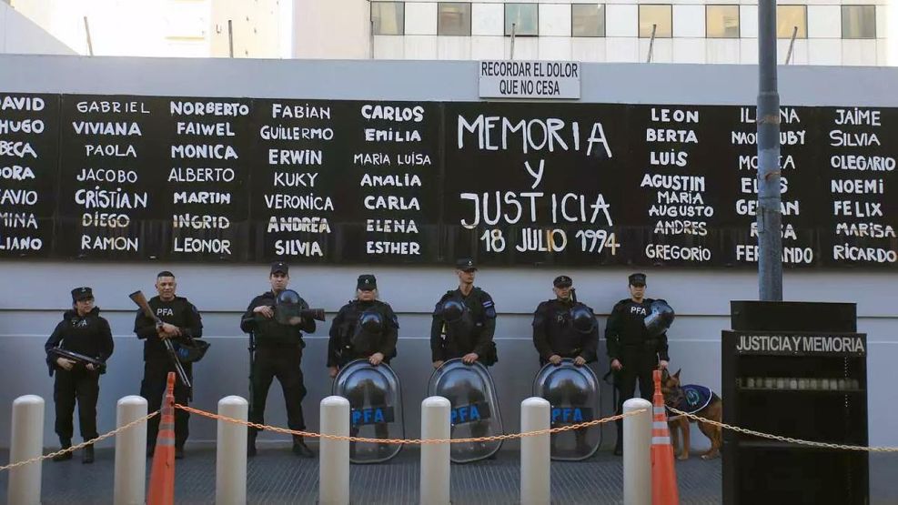 Amenaza de Bomba en la sede de AMIA