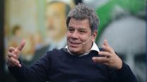 Manes patea el tablero de la UCR y va por el armado propio