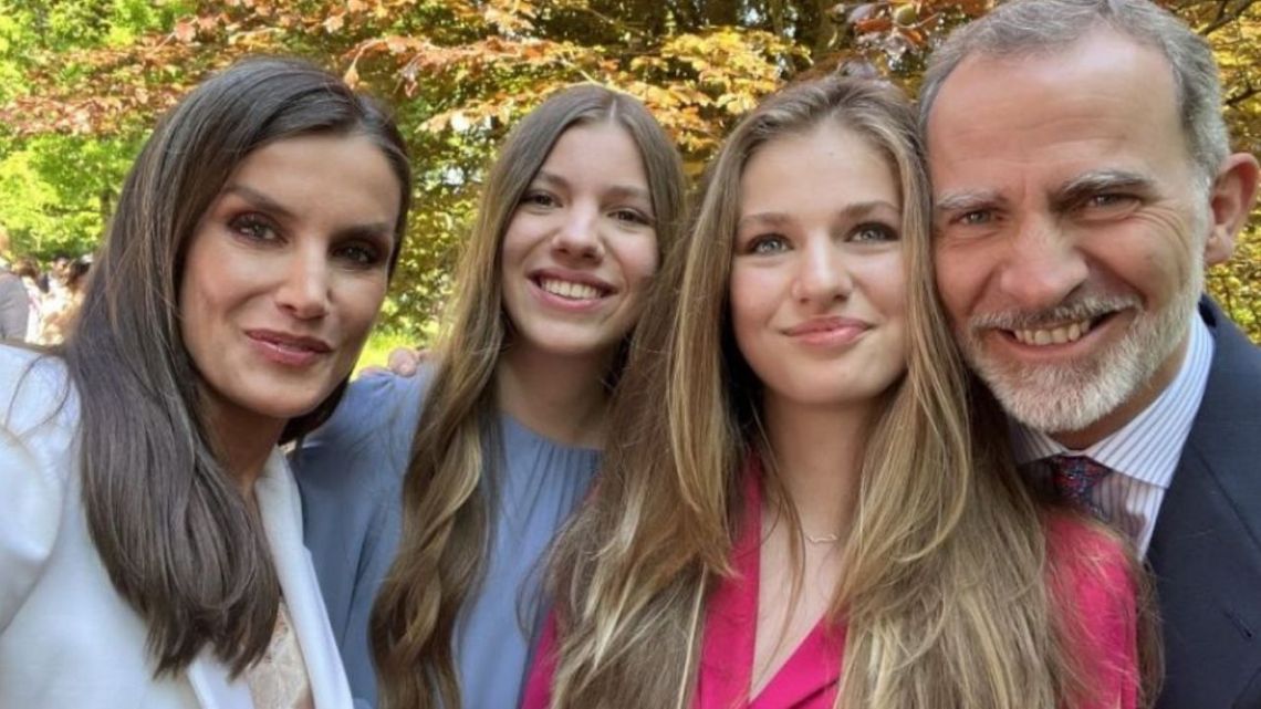 El vínculo entre las hijas de Letizia Ortiz y Jaime del Burgo es súper  cercano | Caras