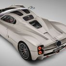 Un millonario pintará su Pagani Utopía con polvo lunar