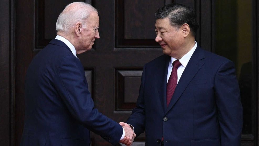 Estados Unidos y China se reunirán en Ginebra para abordar los desafíos de la inteligencia artificial.