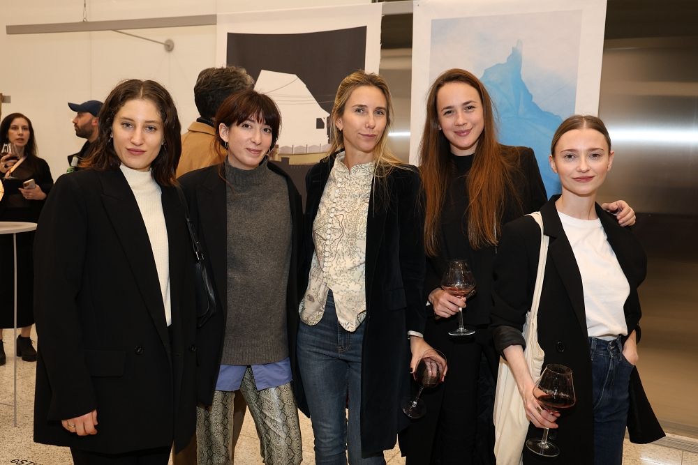 Amalia Amoedo en el desfile de la galería Valerie's Factory, que cerró NODOS Circuito de Galeríoas 2024.