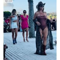 Carina Cools: Entre Maquinarias y Moda, un Estilo que Cultiva Confianza”