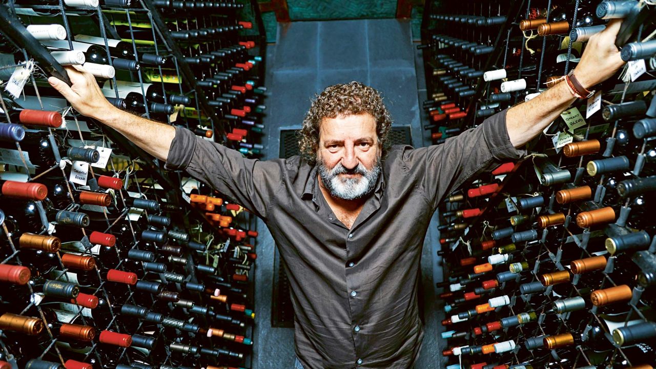 Su enólogo es Karim Mussi, y los vinos de Sagardi se hacen en su bodega, Alto Cedro. | Foto:Ernesto Pages