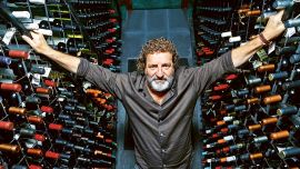 Su enólogo es Karim Mussi, y los vinos de Sagardi se hacen en su bodega, Alto Cedro.