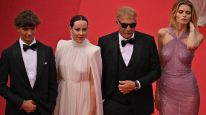 El hijo de Kevin Costner hizo su debut como actor en el Festival de Cannes