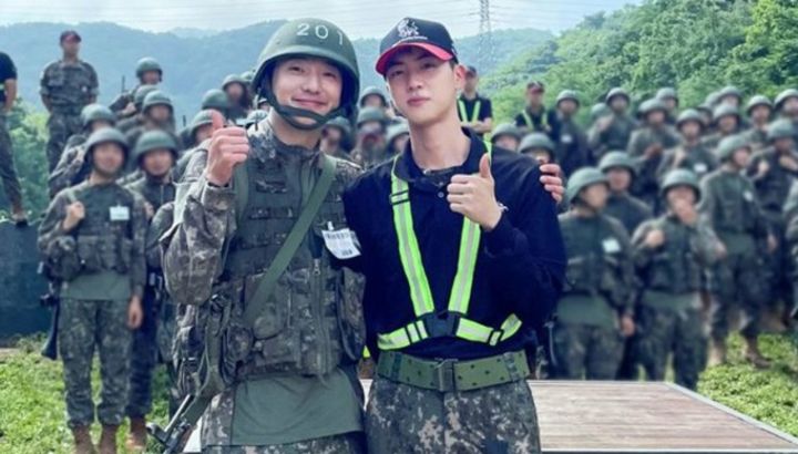 Jin, de BTS, completa el servicio militar y se reincorpora a la vida civil