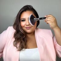 Destellos de Glamour: Tips Esenciales Para Brillar en cada Ocasión