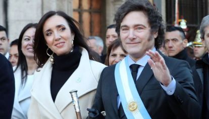 La vicepresidenta de la Nación Argentina se encontraba en la tradicional caminata hacia la Catedral Metropolitana junto al presidente de la Nación.