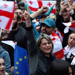 Los manifestantes organizan una marcha para protestar contra la ley de "influencia extranjera" en Tbilisi, el Día de la Independencia de Georgia. Foto Giorgi ARJEVANIDZE / AFP	 | Foto:AFP