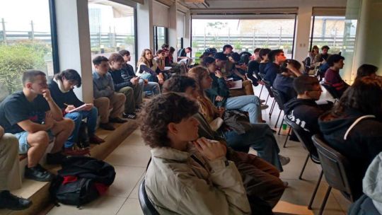 La economía en la lupa de los jóvenes: una encuesta reveló preocupaciones y expectativas de la Generación Z