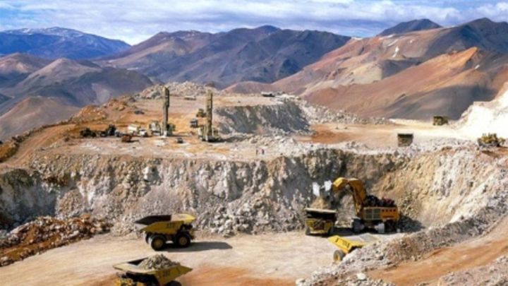 Recursos naturales: minería del Cobre.