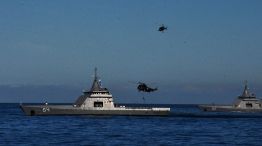 La Armada Argentina recibe al portaaviones USS George Washington
