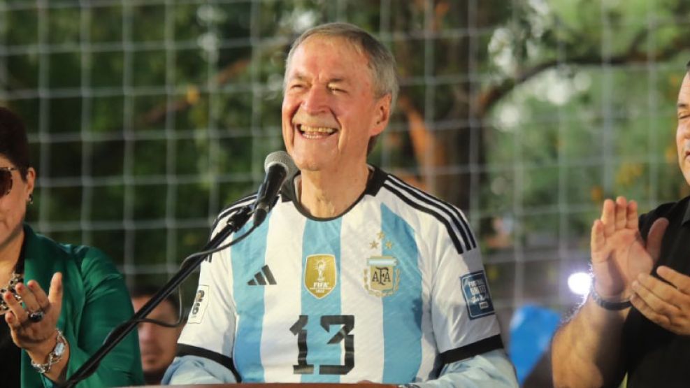 Juan Schiaretti arma el escenario nacional de cara al 27