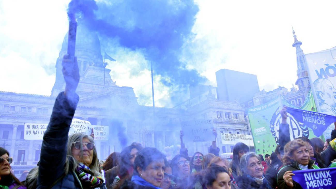 Marcha de Ni Una Menos en el Congreso.