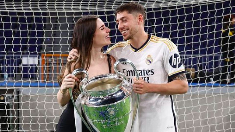 Federico Valverde y Mina Bonino.