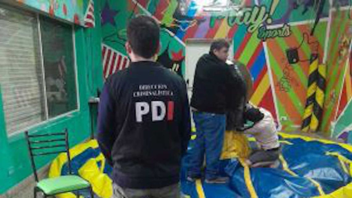 Tragedy in Venado Tuerto: a 7-year-old lady died after a mechanical bull fell on her birthday