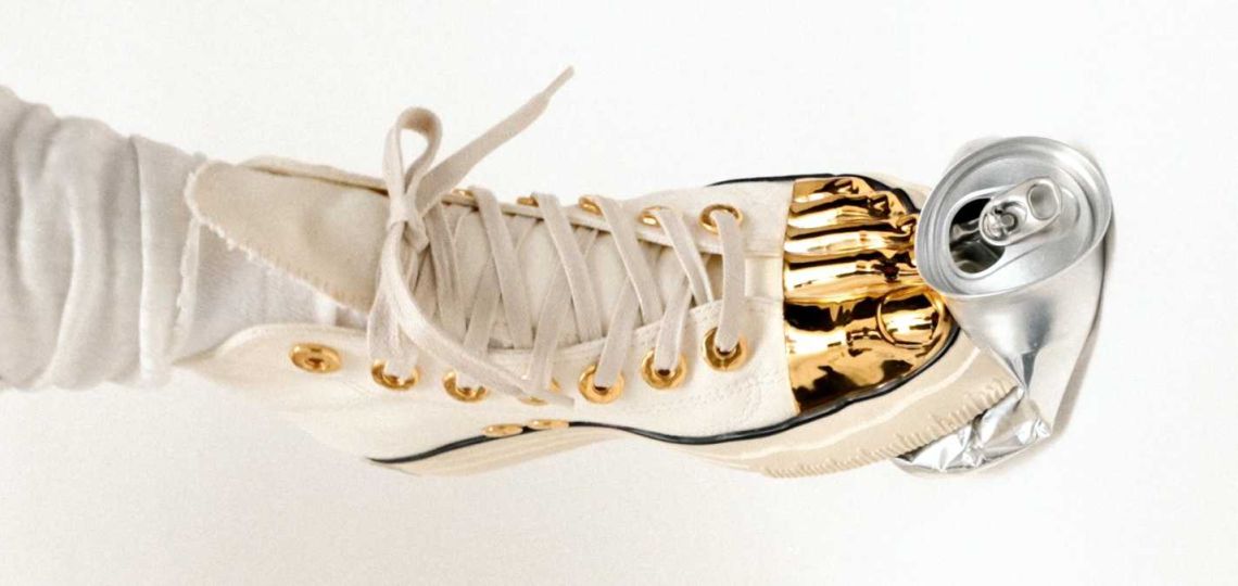 Streetstyle: 20 modelos de zapatillas bizarras que son tendencia 
