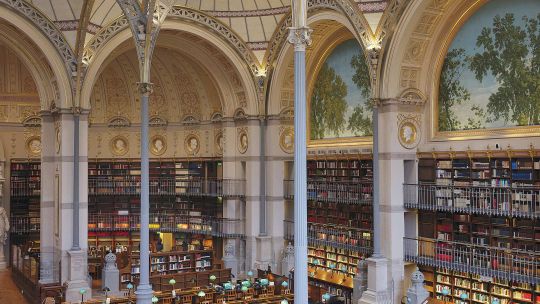 Biblioteca Instituto Nacional de Historia del Arte, en París.