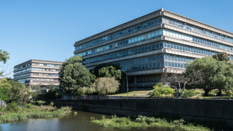 Universidad de Buenos Aires 20240604