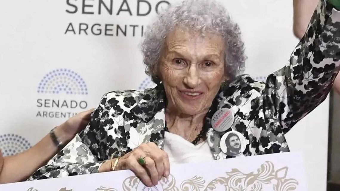 At the age of 92, Lita Boitano, the founder and president of “Families of the Disappeared and Detained for the Political causes,” died.