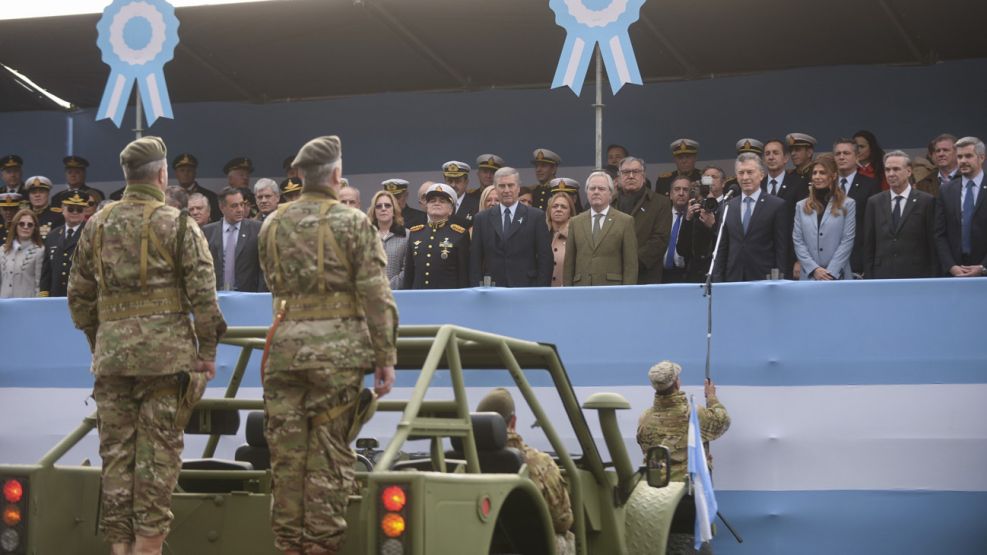 Desfile militar del 9 de julio