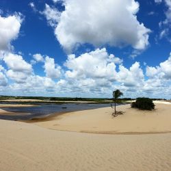 Lençóis Maranhenses, un paraíso de dunas blancas y verano eterno en Brasil.
