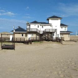 Mar de las Pampas ofrece su tranquilidad al visitante de invierno.