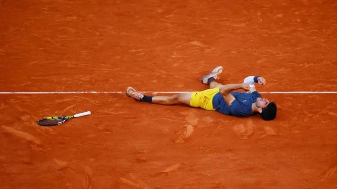 Carlos Alcaraz venció a Alexander Zverev y conquistó el Roland Garros