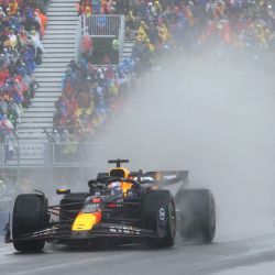El piloto holandés de Red Bull Racing, Max Verstappen, corre durante el Gran Premio de Fórmula Uno de Canadá de 2024 en el circuito Gilles-Villeneuve de Montreal, Canadá. | Foto:CHARLY TRIBALLEAU / AFP
