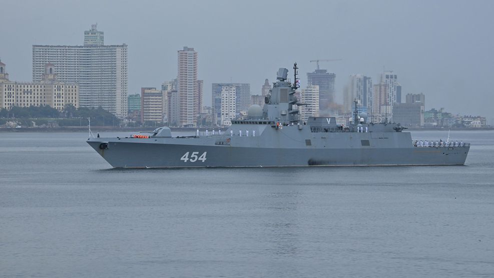 La Marina rusa con una fragata y un submarino nuclear en Cuba