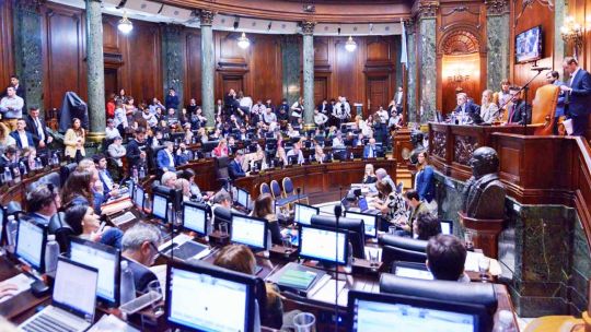 Con críticas de la oposición, la Legislatura porteña aprobó la Ley de Reiterancia