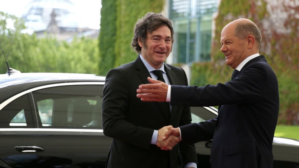 Olaf Scholz greets Javier Milei upon his arrival in Berlin, June 23.