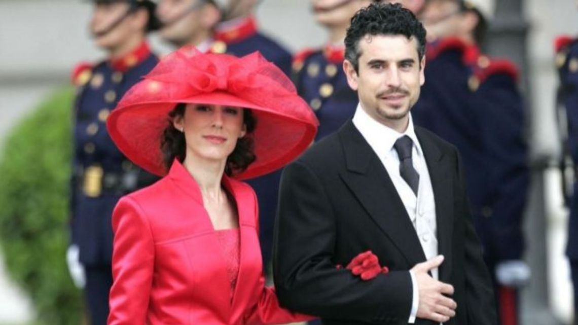 Antonio Vigo era la pareja de Erika Ortiz y en la actualidad tiene dos  hijos más y está casado con otra mujer | Caras