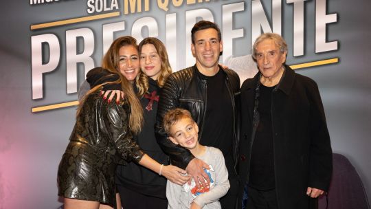 Estreno "Mi querido presidente" en Enjoy.