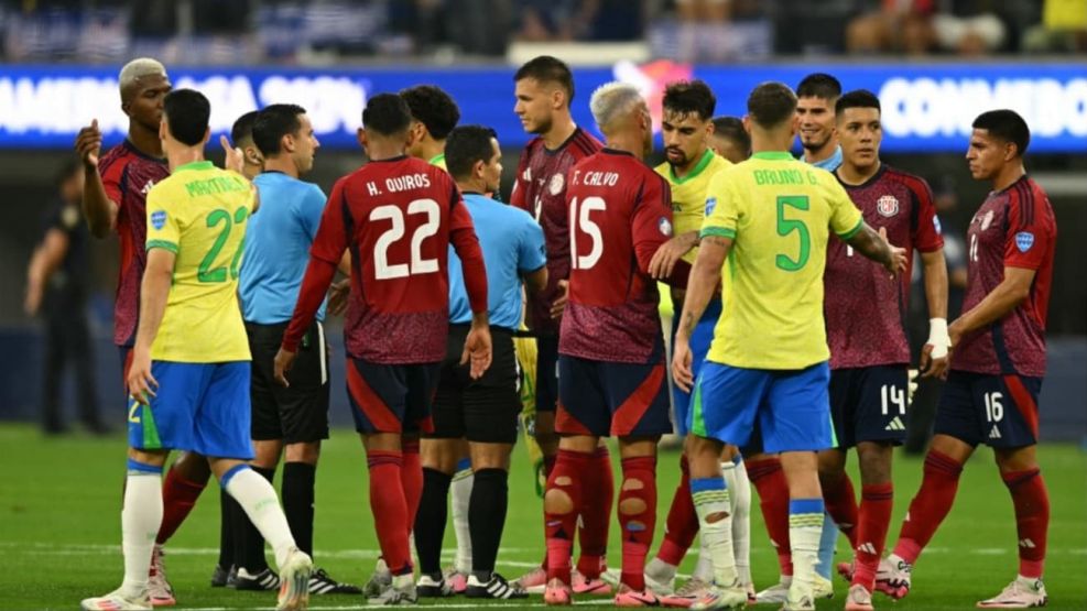 Flojo debut de Brasil en la Copa América: empató 0 a 0 contra la Costa Rica de Gustavo Alfaro