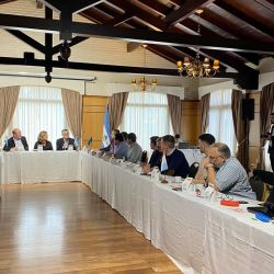Las autoridades y referentes del sector discutieron las disparidades normativas y los desafíos comunes que enfrentan las provincias litoraleñas en materia de gestión pesquera. 