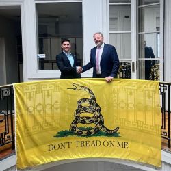 Nicolás Mateos, Liberland's representative in Argentina, with Vit Jedlicka on the latter's visit to the country to support the presidential candidacy of Javier Milei.