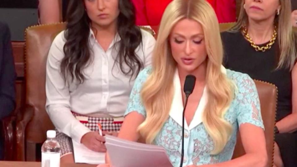 Paris Hilton en el Congreso-