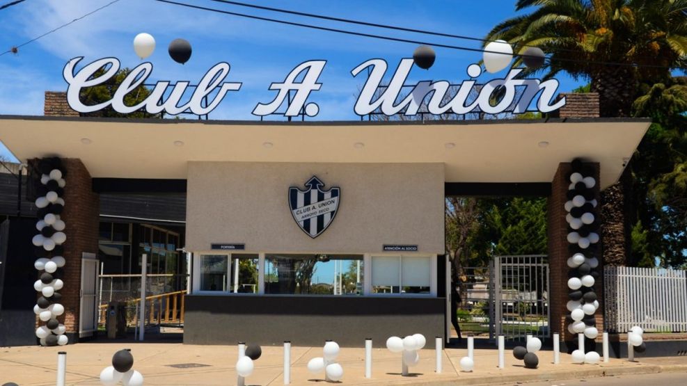 El Club Atlético Unión de Arroyo Seco, donde murió el nene, estará cerrado todo el fin de semana por duelo. 