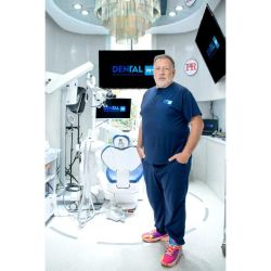 Dr. Pablo Rodríguez: Dental Servicios Odontológicos  | Foto:CEDOC