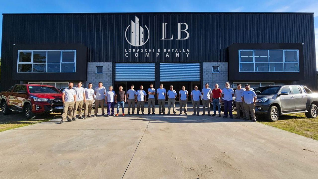 LB Company | Foto:CEDOC