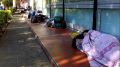 Crece el número de gente en situación de calle y también la crueldad y la indiferencia