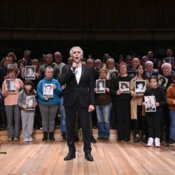 Jairo y los familiares de las víctimas, para pedir justicia | Foto:AMIA