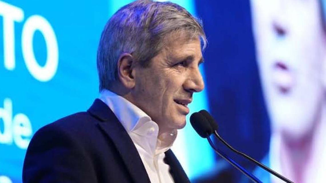 Luis Caputo espera que el INDEC informe este viernes menos del 5% de inflación en junio