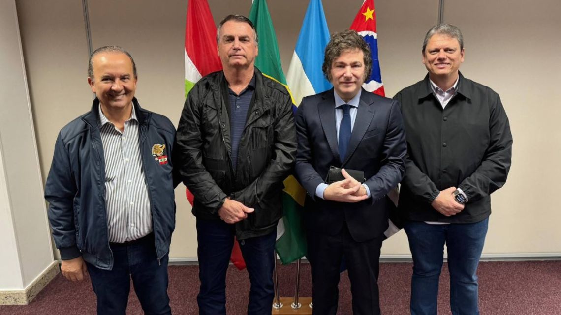 Milei y Bolsonaro vieron la derrota de Brasil y se volvieron a reunir previo al encuentro con la derecha en Camboriú